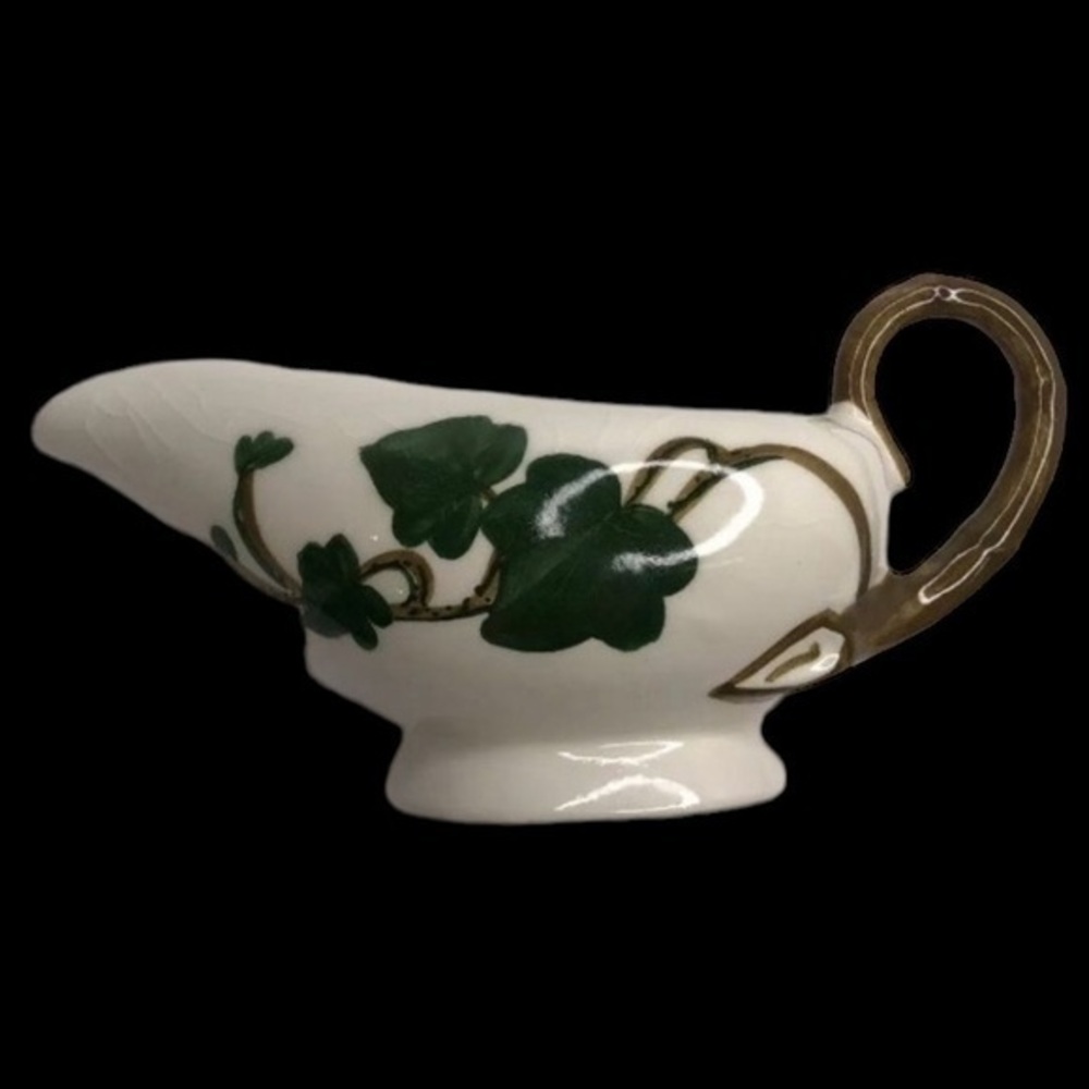 California Ivy Poppytrail Metlox VTG Hand Painted 7” Gravy Boat in EUC